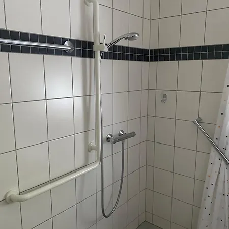 Am Ellerbach 아파트 *